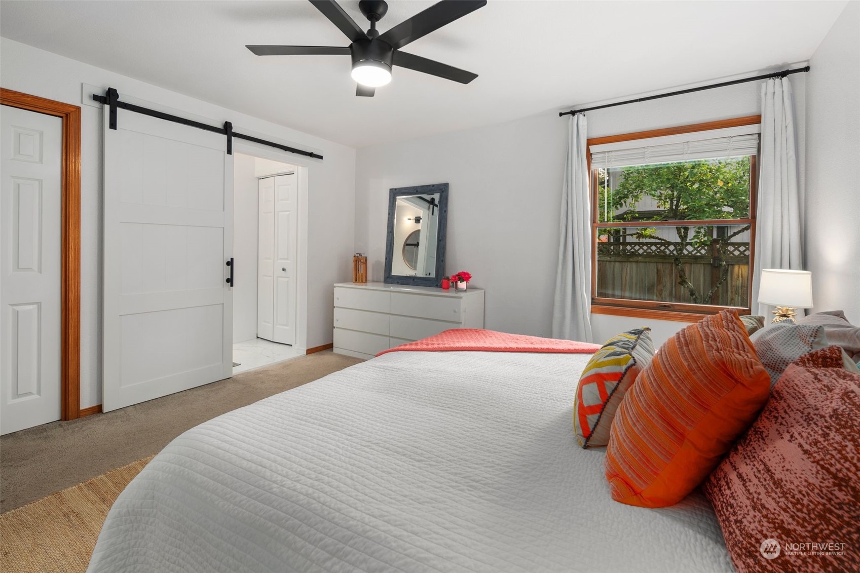 9902 Zircon Drive SW