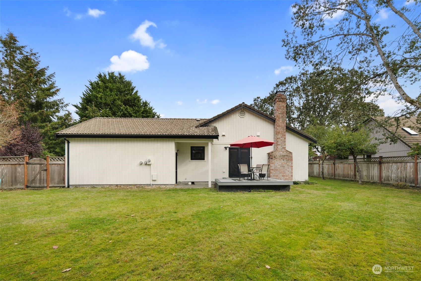 9902 Zircon Drive SW