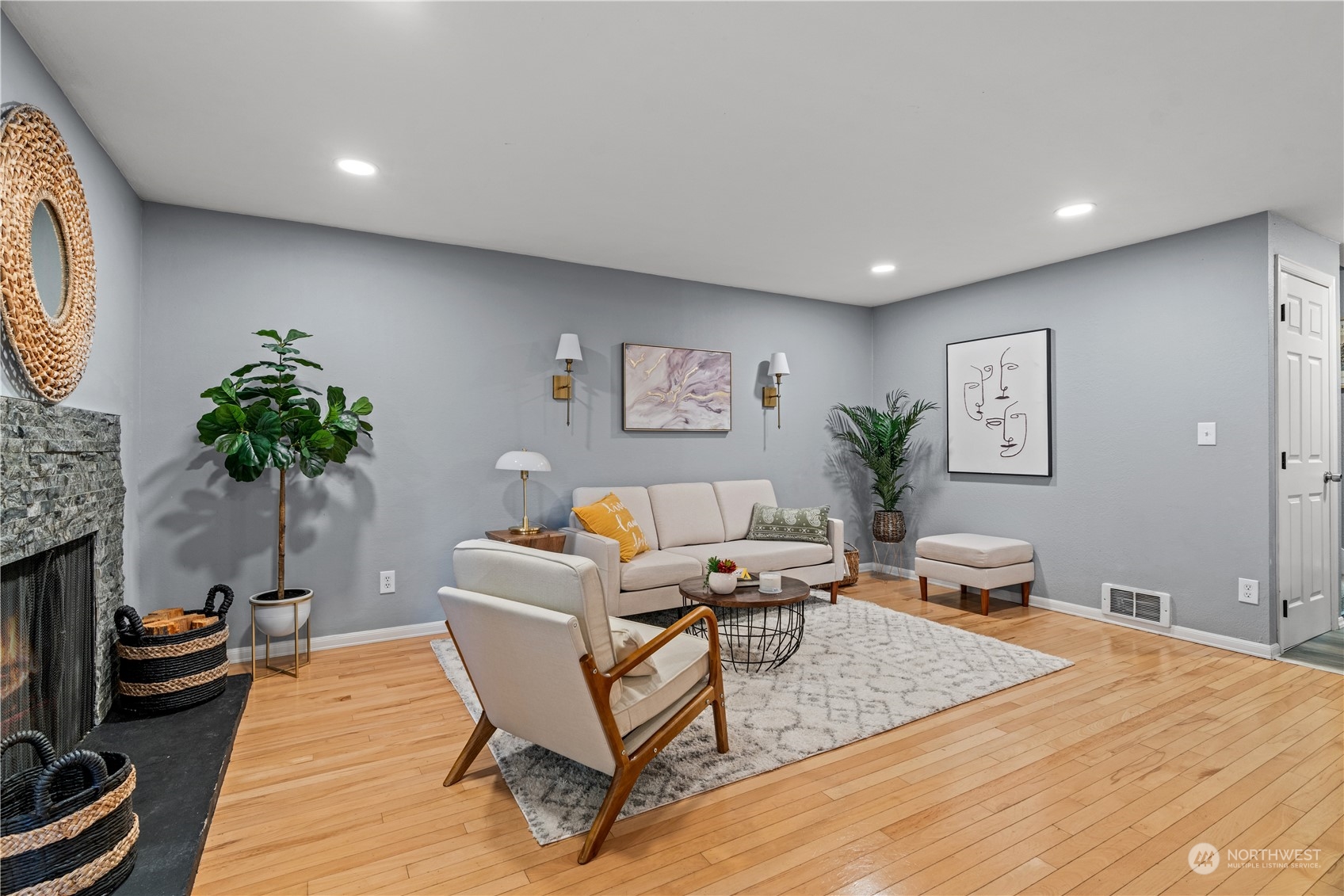 14315 123rd Avenue NE Unit: B