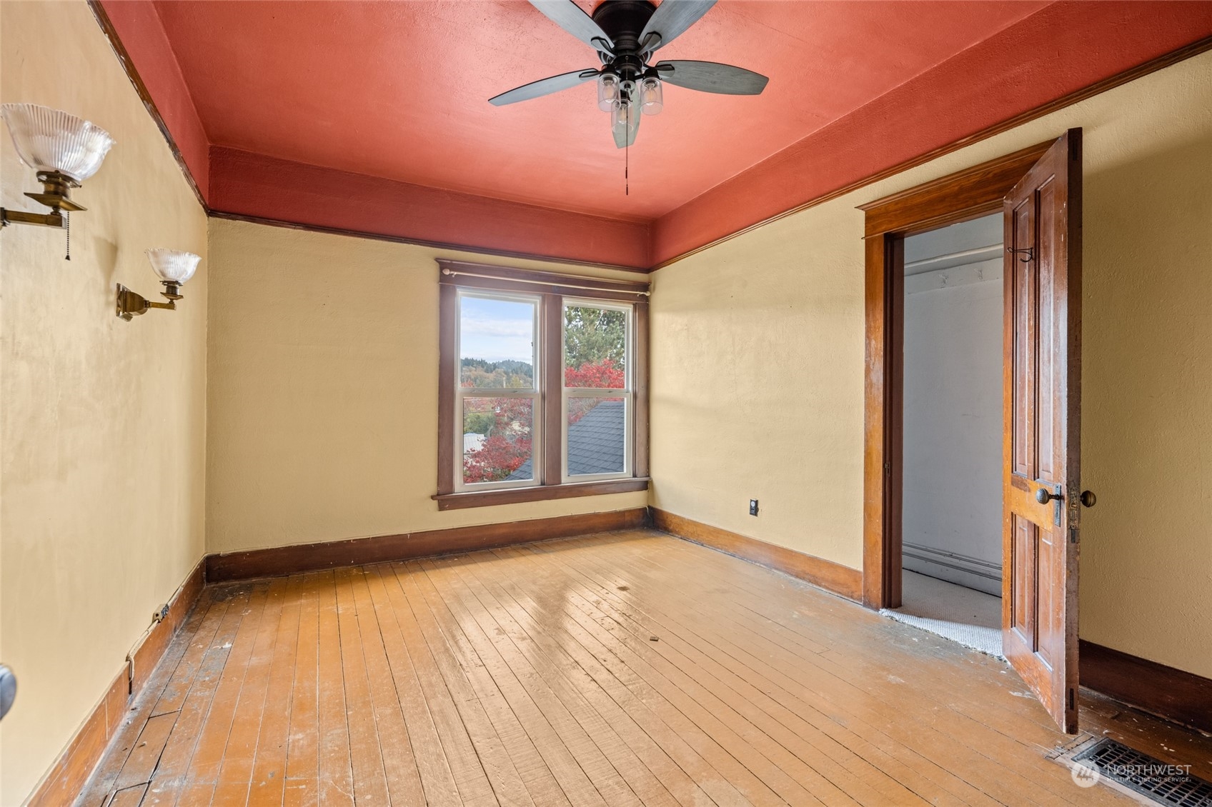 817 NW Folsom Street