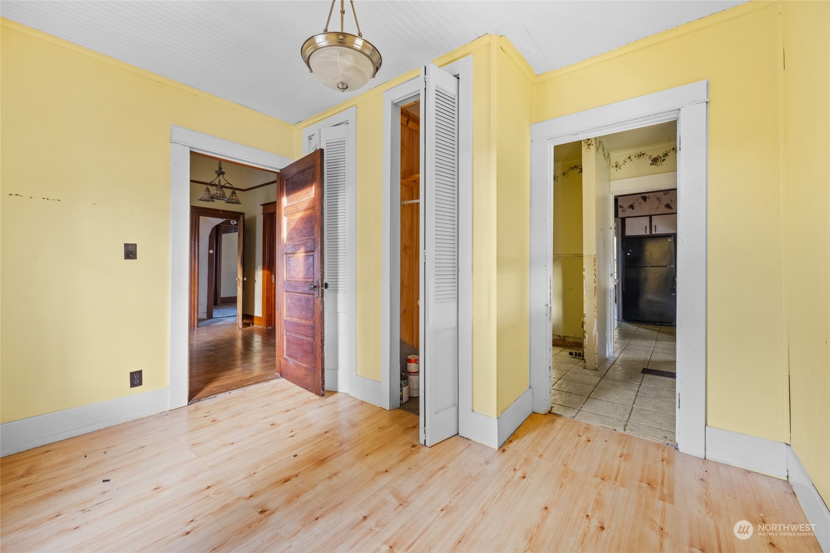 817 NW Folsom Street