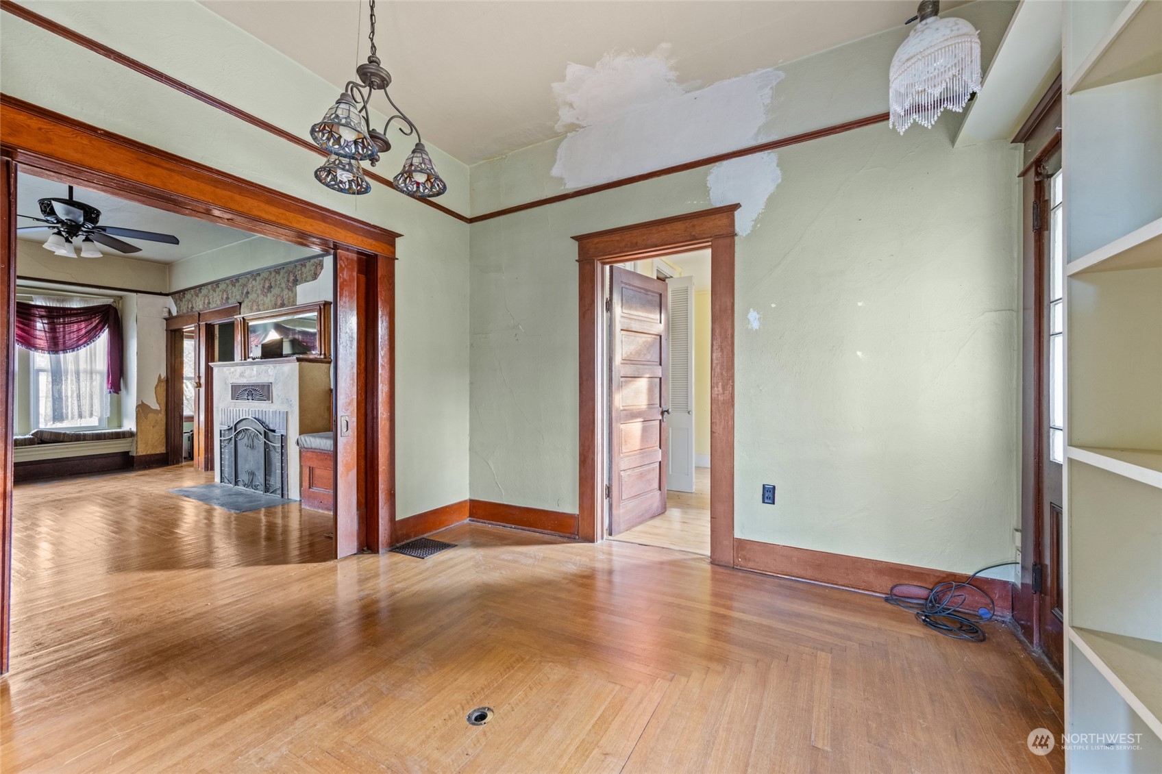 817 NW Folsom Street