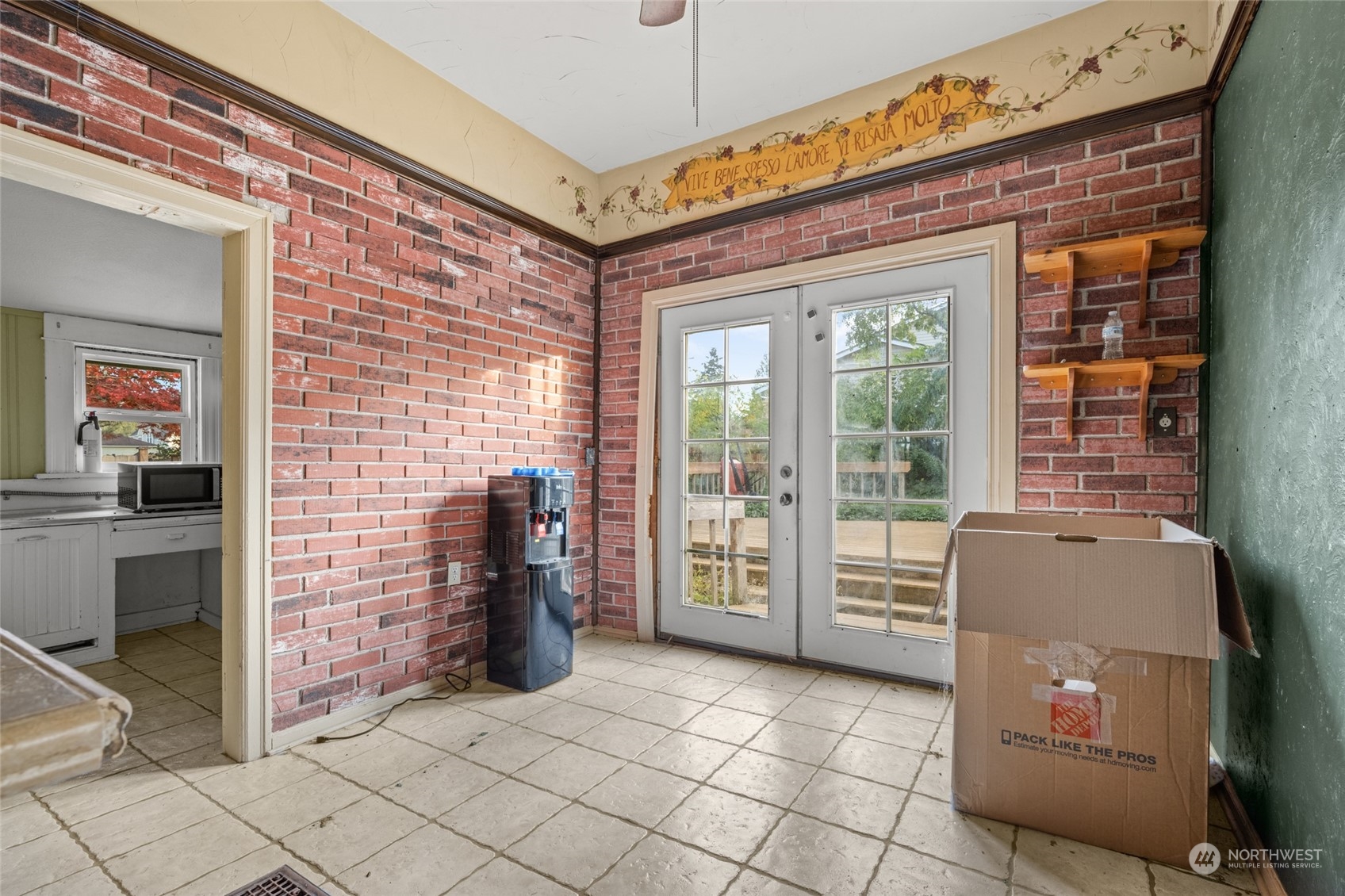 817 NW Folsom Street