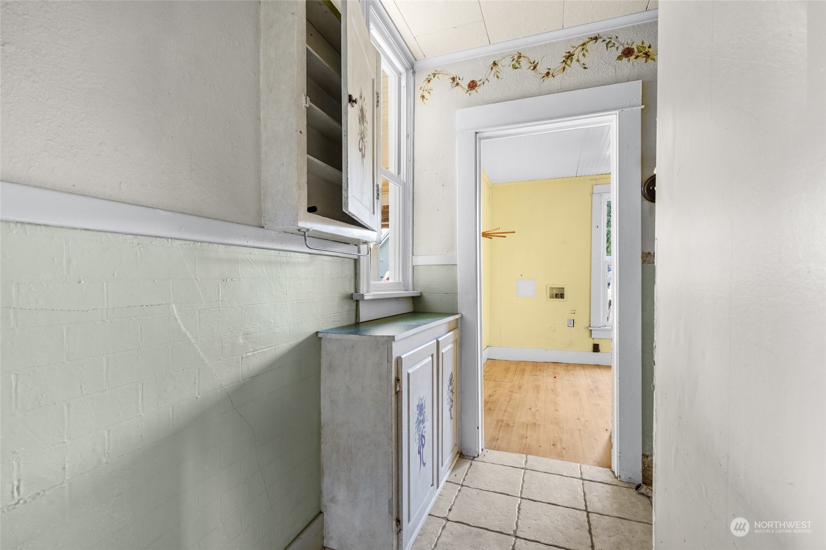 817 NW Folsom Street