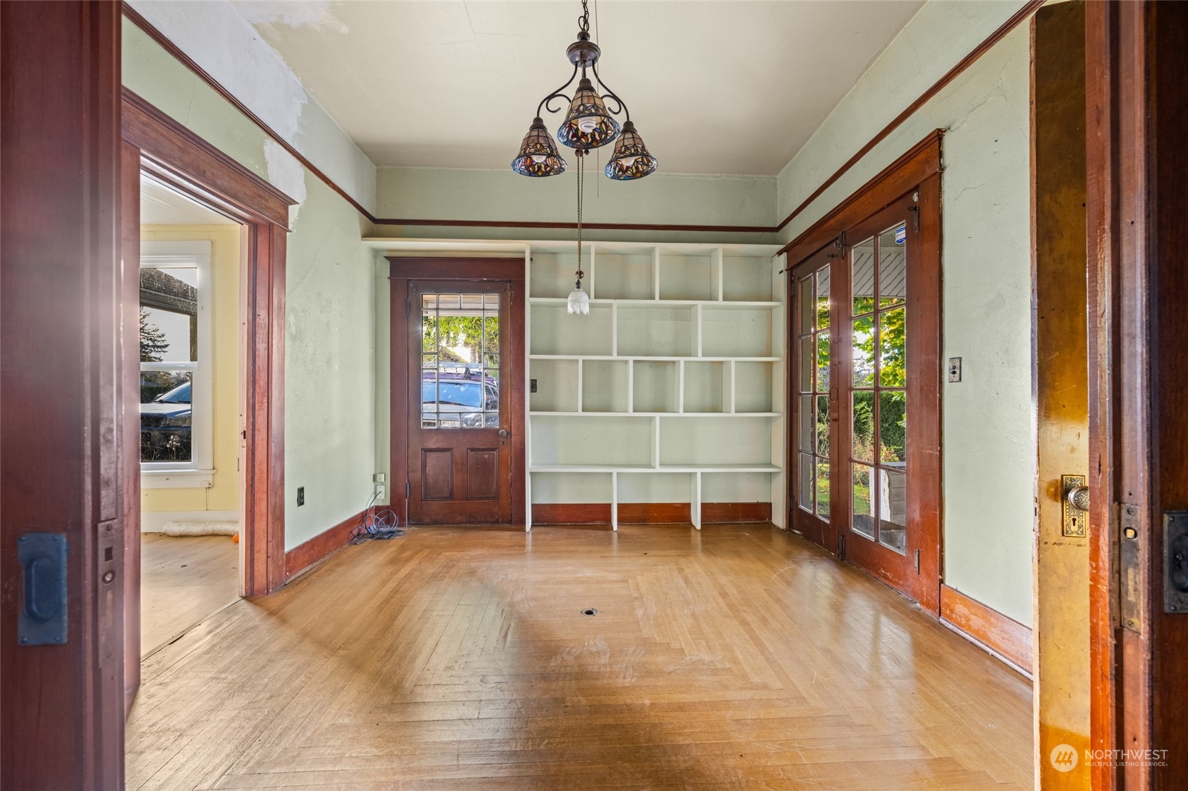 817 NW Folsom Street