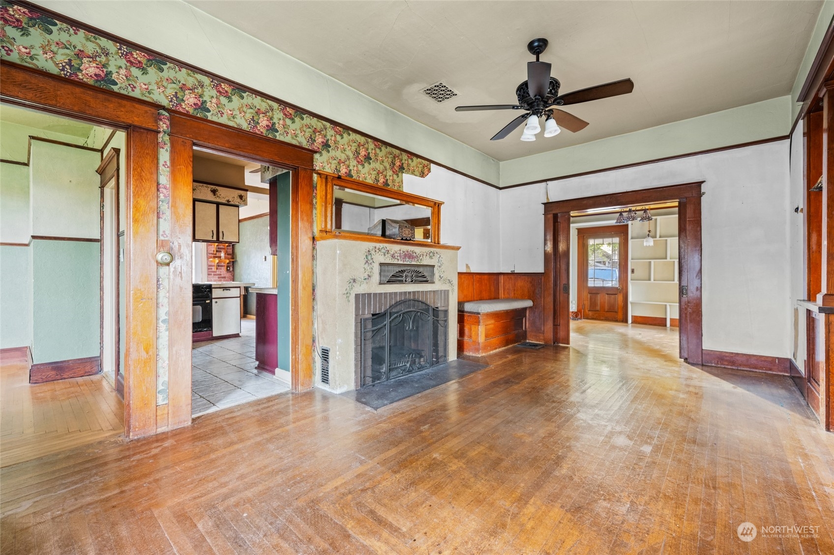 817 NW Folsom Street