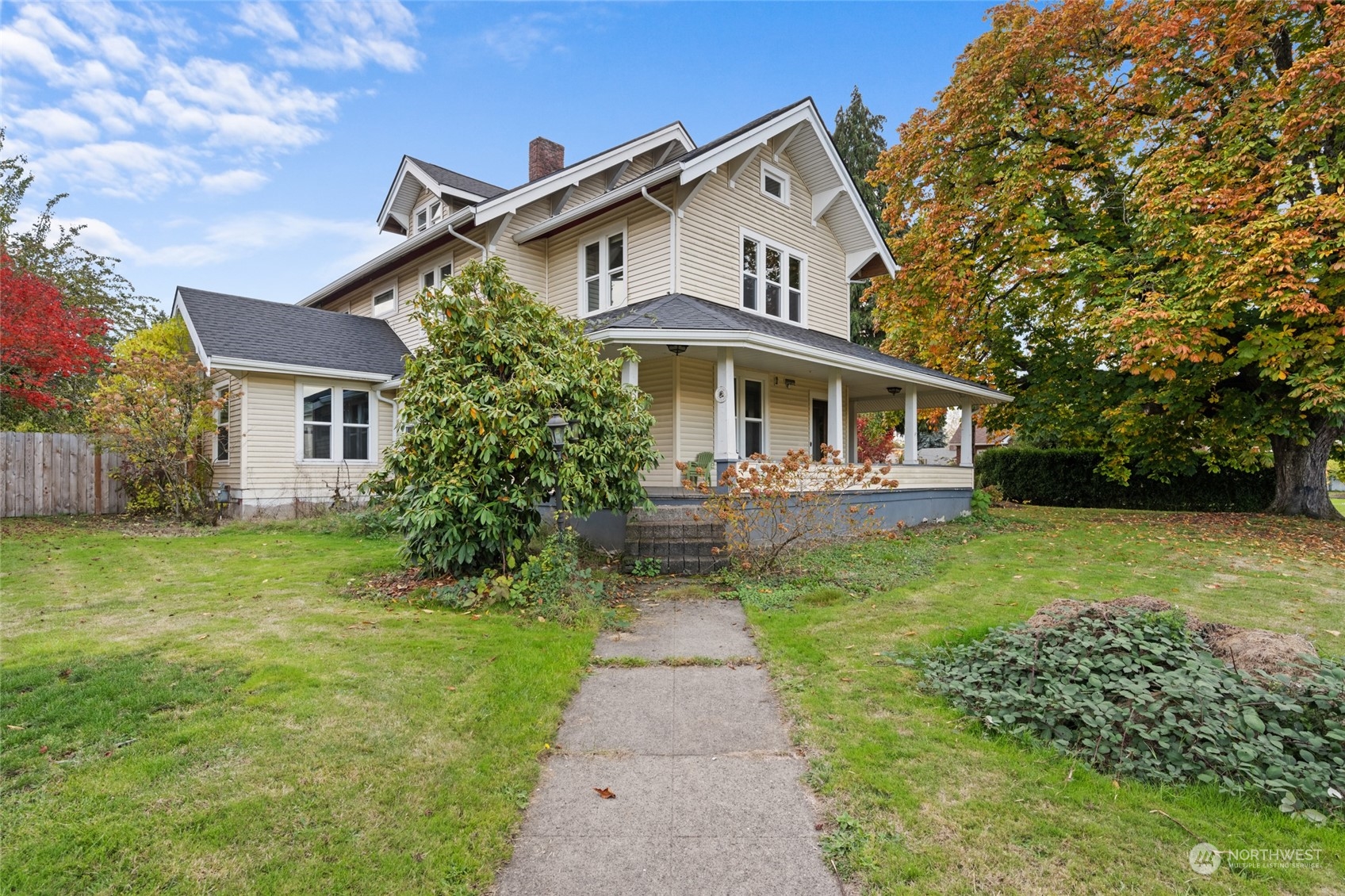 817 NW Folsom Street