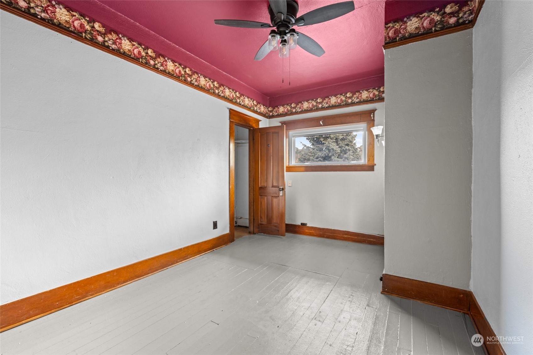 817 NW Folsom Street