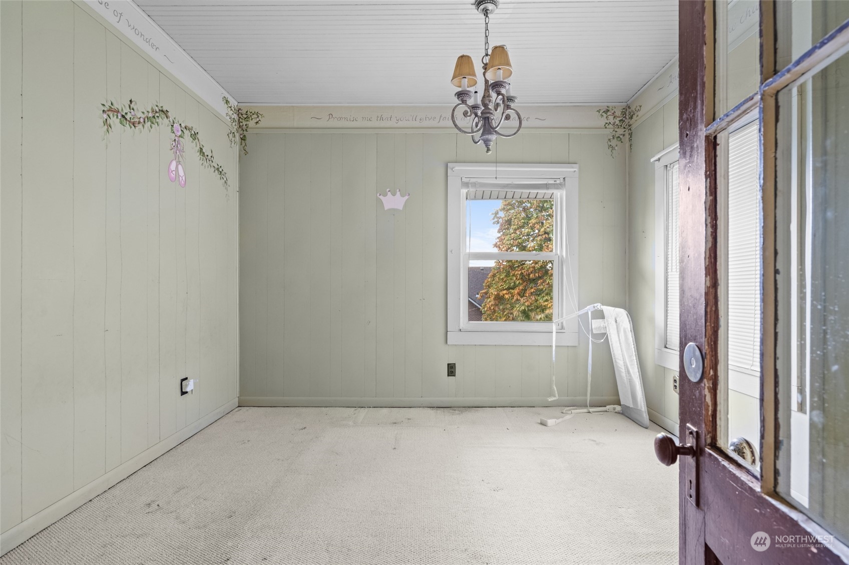 817 NW Folsom Street