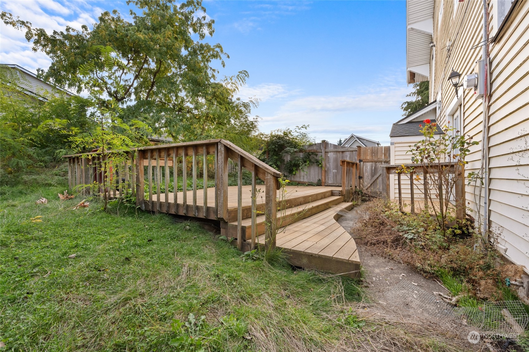 817 NW Folsom Street