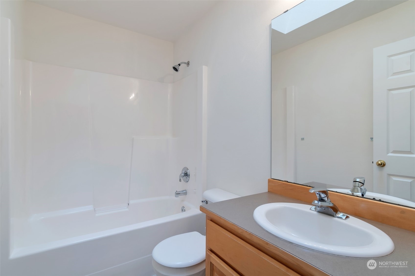 5300 Glenwood Avenue Unit: P1