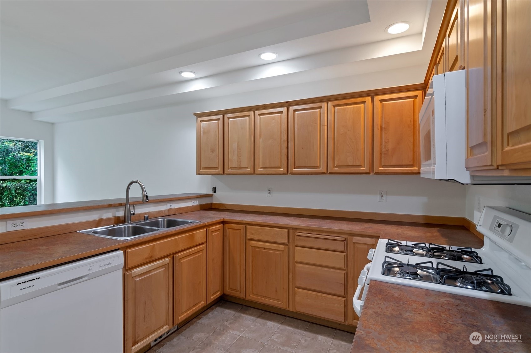5300 Glenwood Avenue Unit: P1