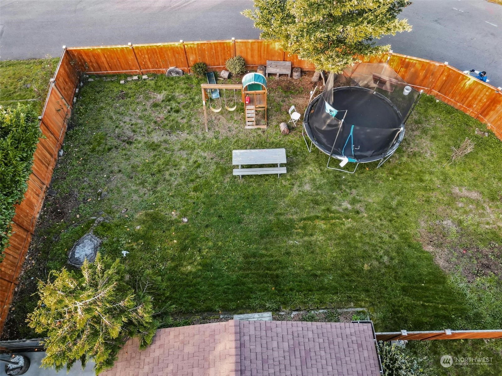 9002 Maple Avenue SW