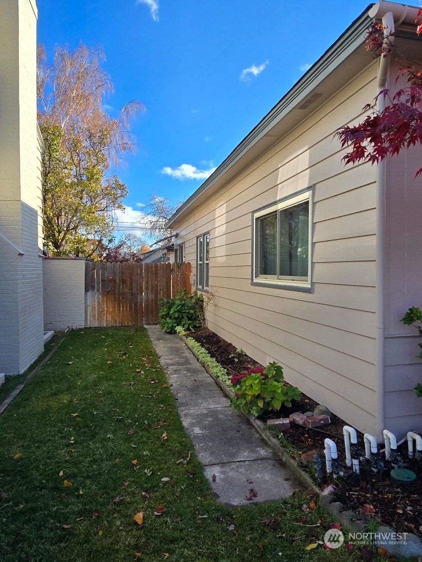 605 Yakima Street