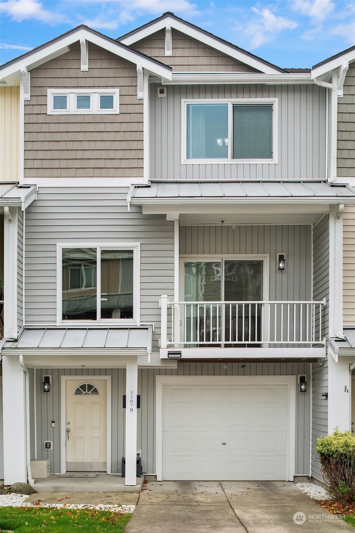 5307 Military Road E Unit: B