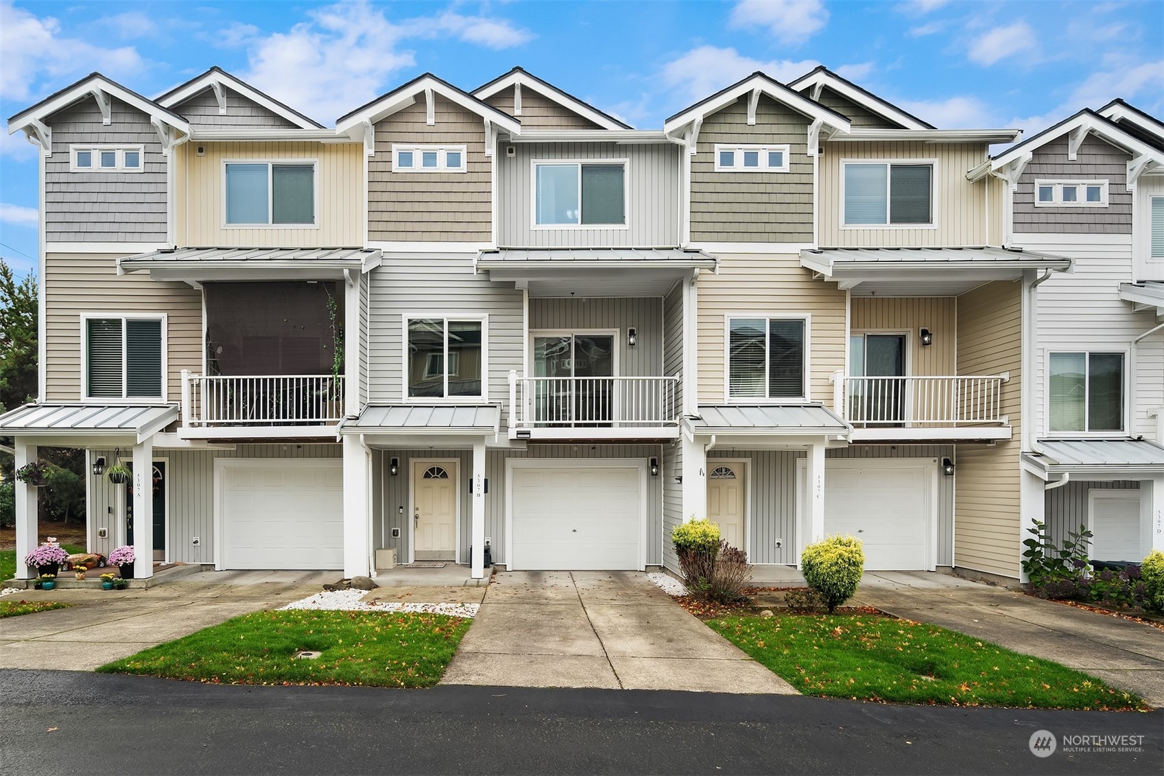 5307 Military Road E Unit: B