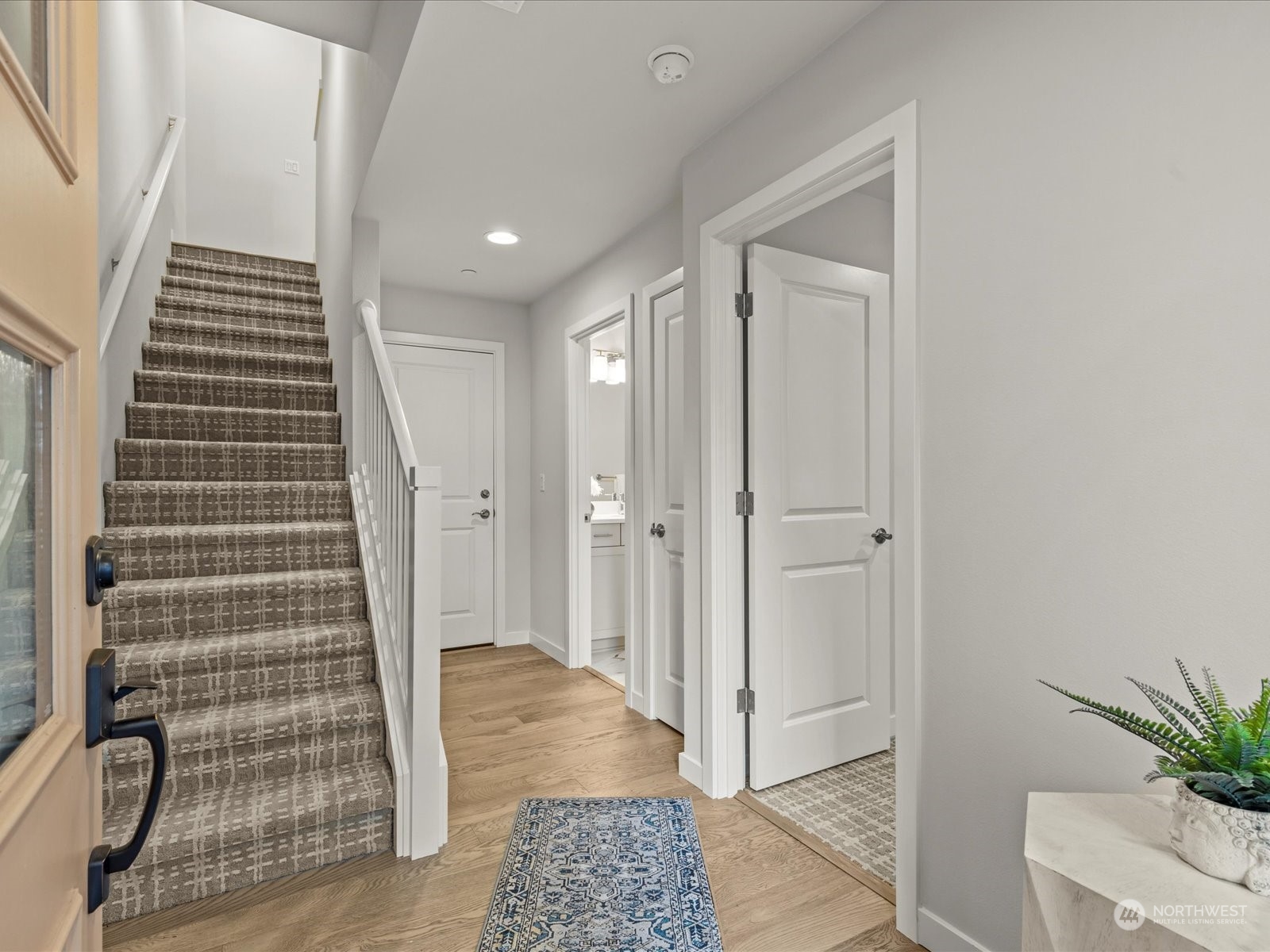 23831 5th Avenue SE Unit: B