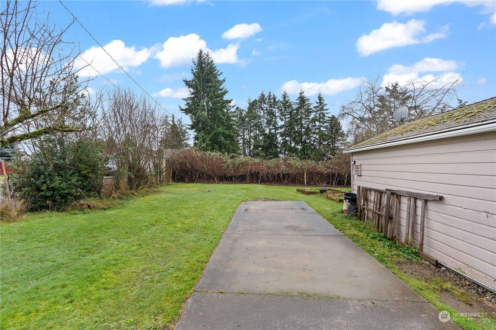10301 Golden Givens Road E