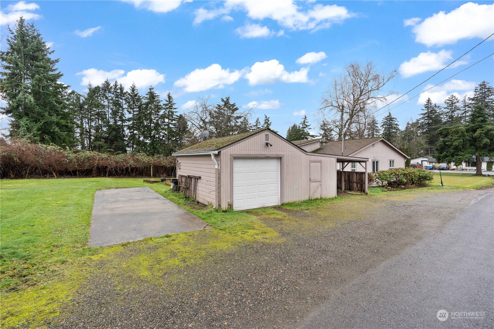 10301 Golden Givens Road E