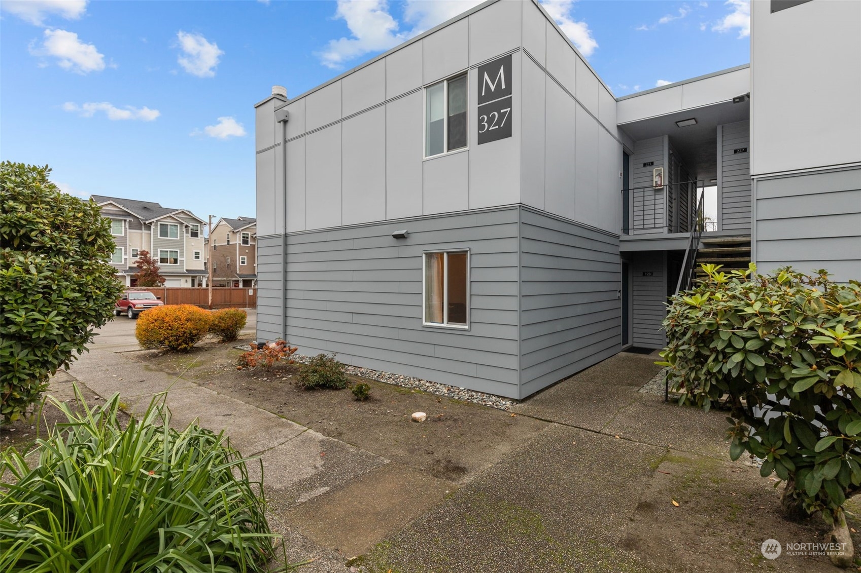 327 128th Street SE Unit: M-123
