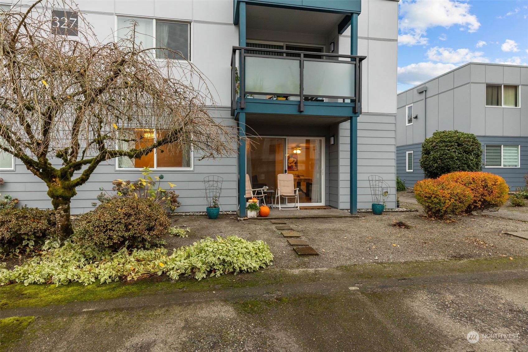 327 128th Street SE Unit: M-123