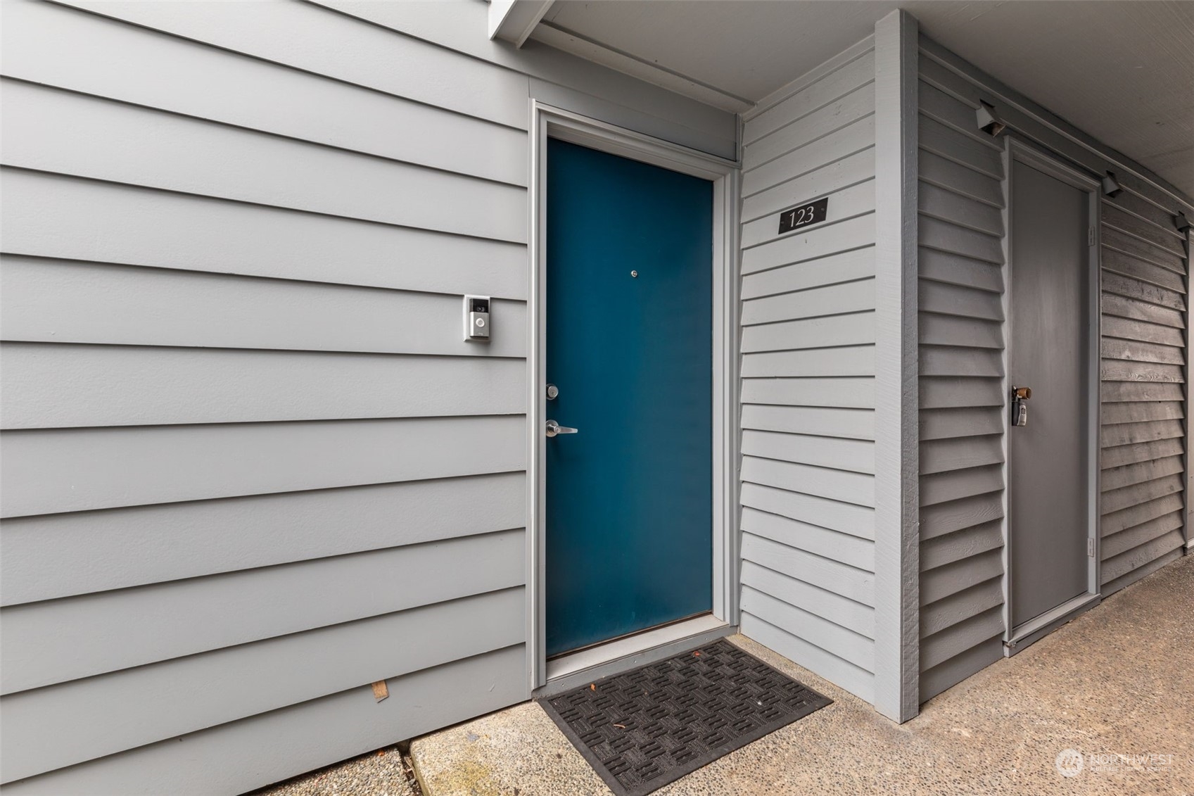 327 128th Street SE Unit: M-123