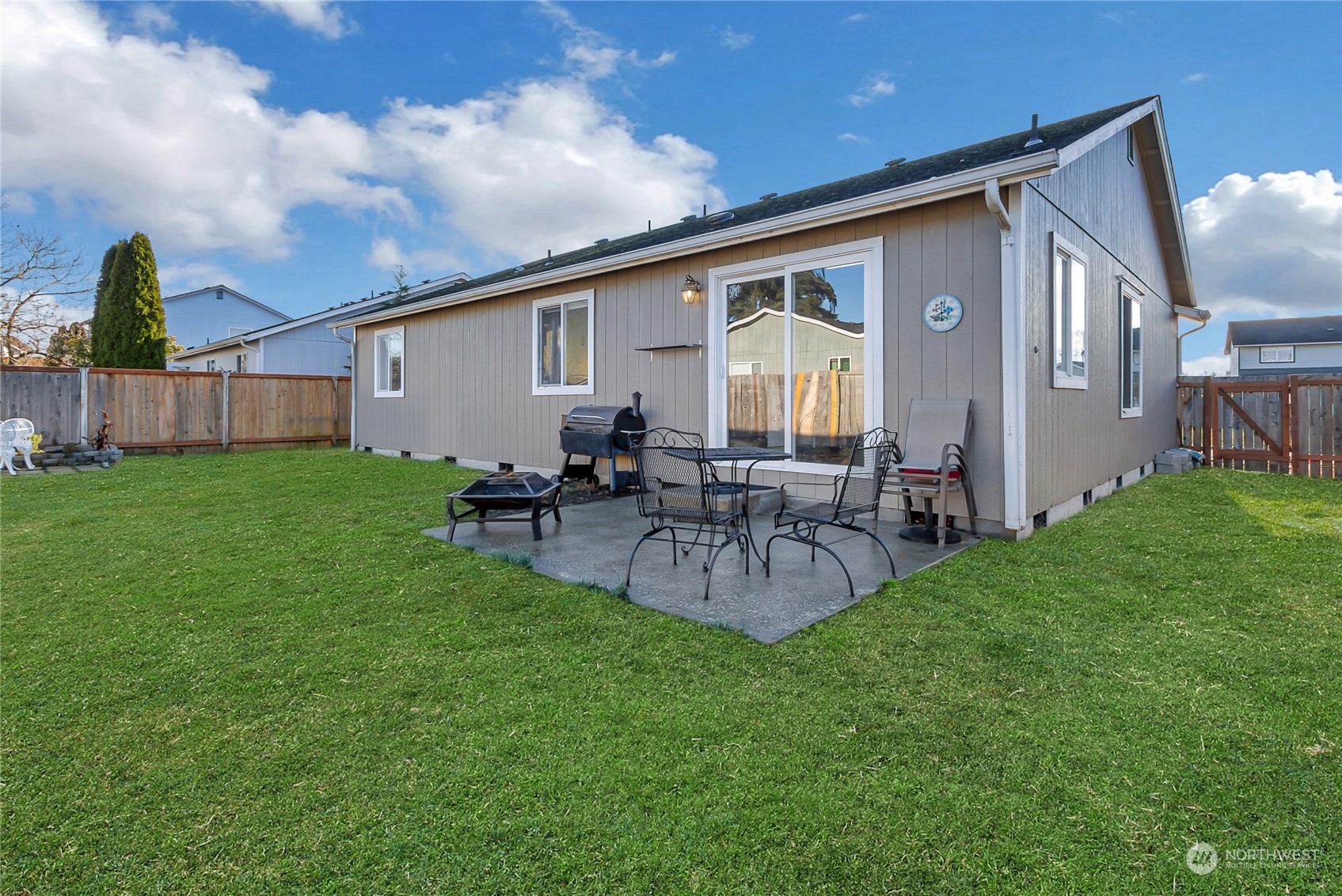16232 Prairie Creek Loop SE