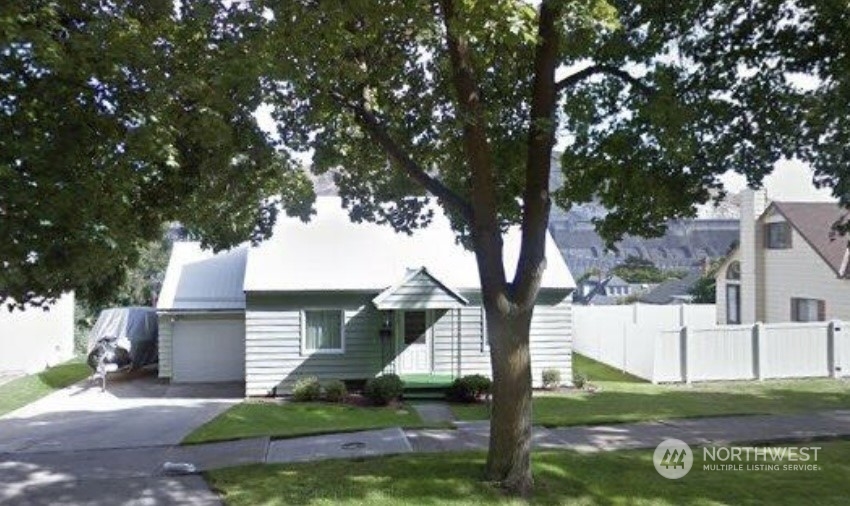 303 Ferry Street