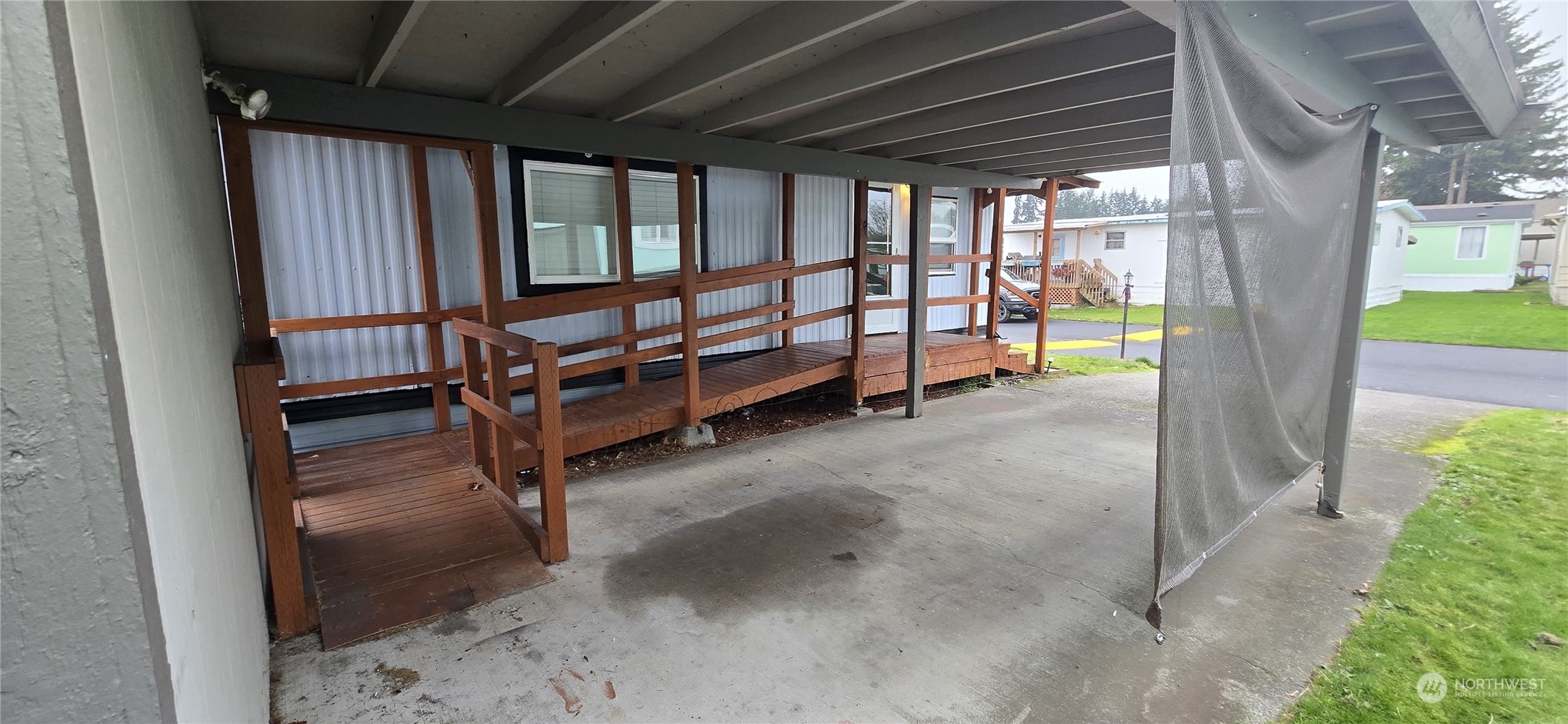 819 E 204th Street E Unit: 20
