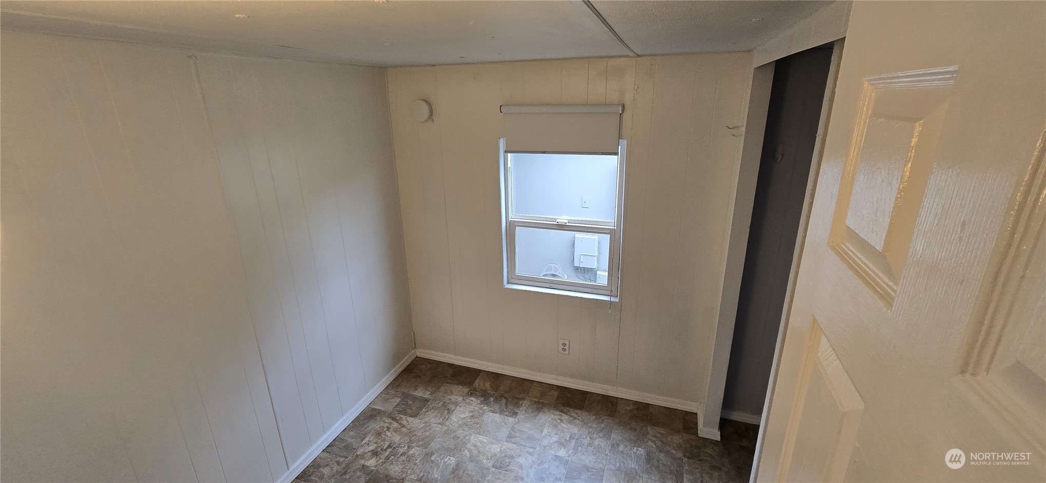 819 E 204th Street E Unit: 20