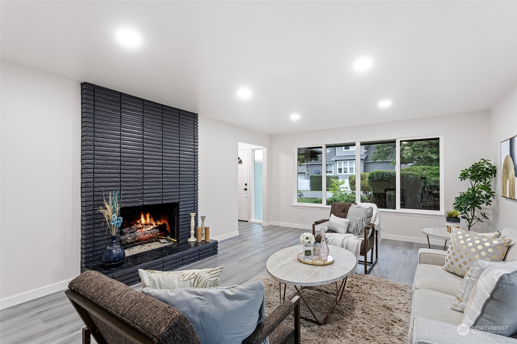 901 SW 3rd Place