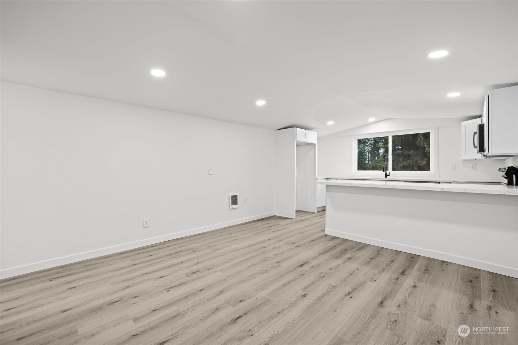 21708 102nd Street Court E Unit: 28