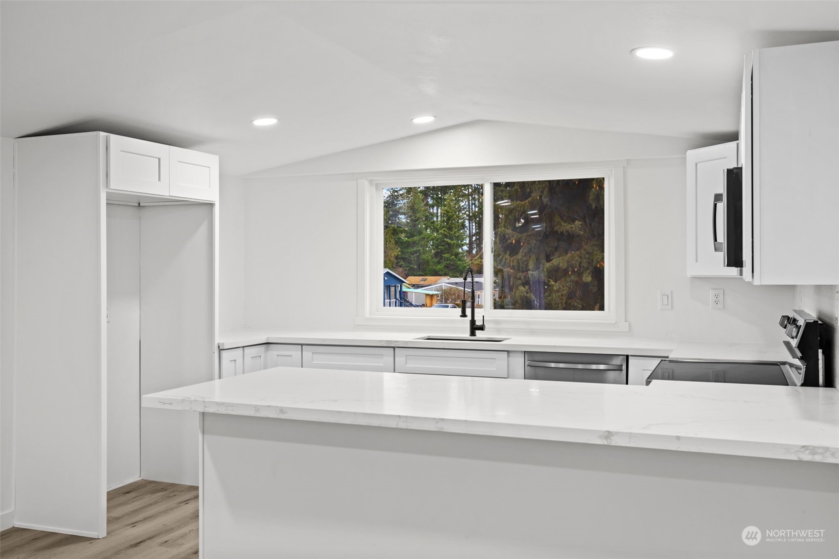 21708 102nd Street Court E Unit: 28