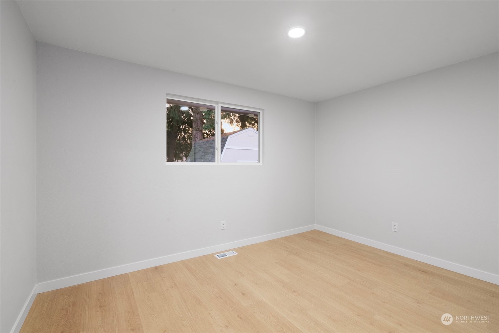 2128 105th Place SE
