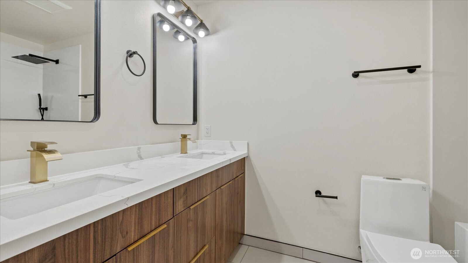 8451 24th Avenue SW Unit: A