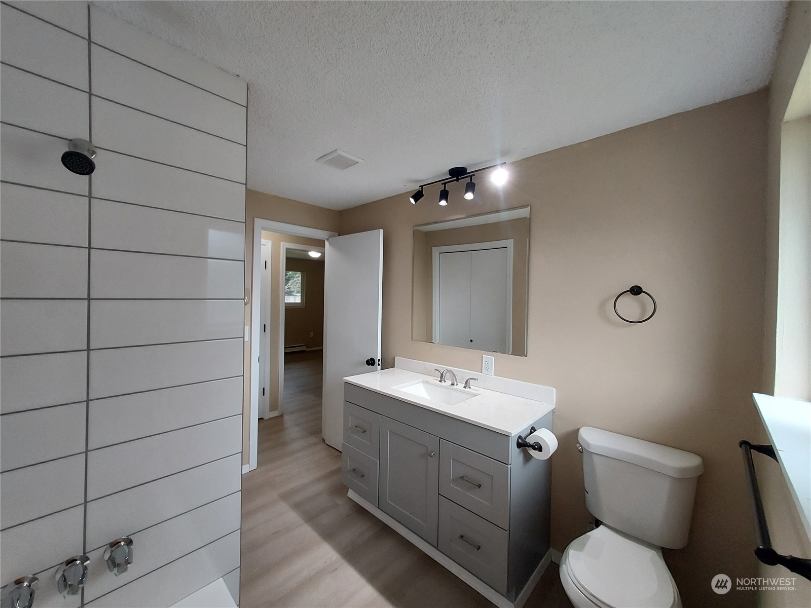 21507 21509 36th Avenue Ct E