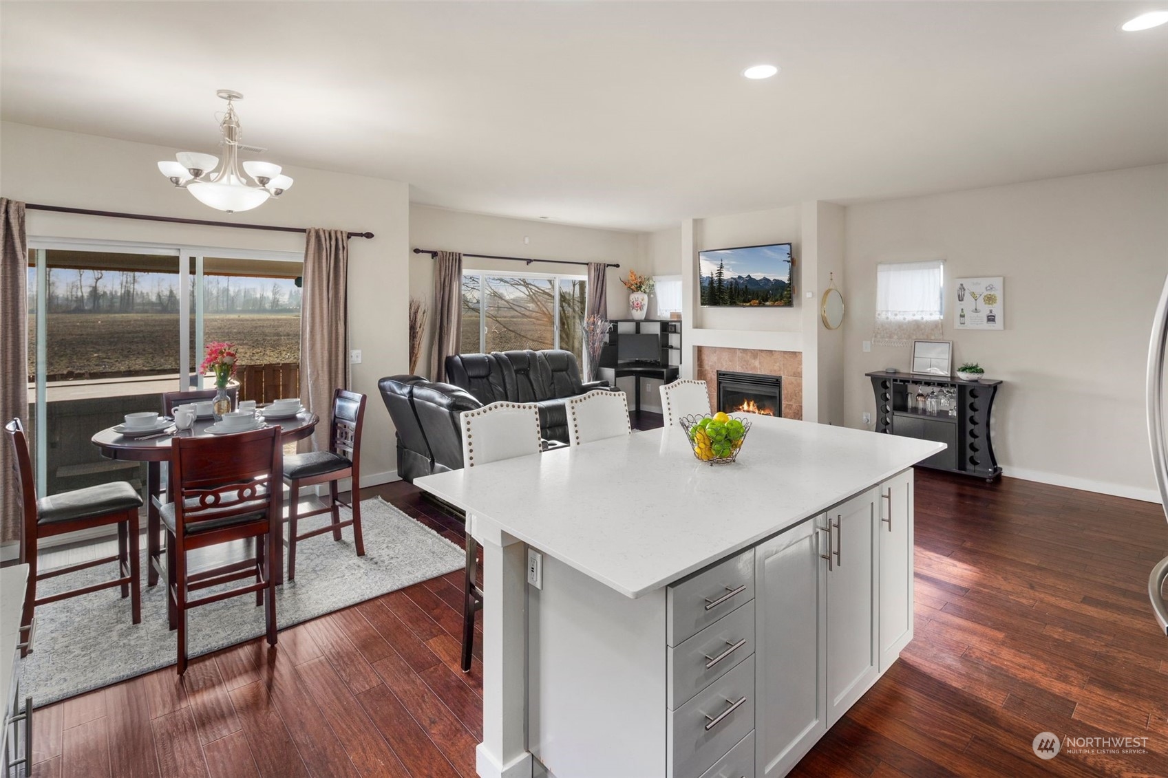 1074 42nd Court NE
