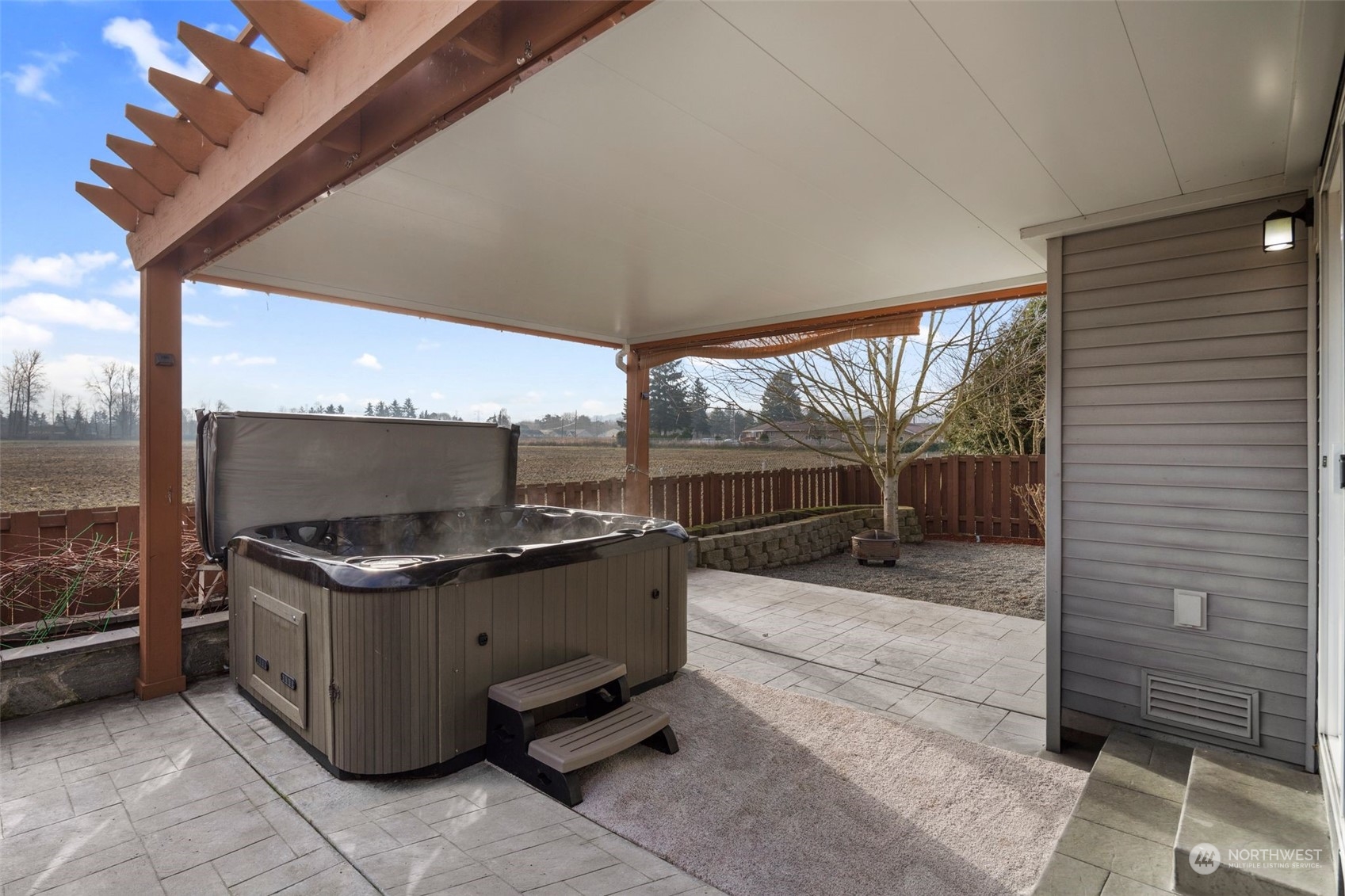 1074 42nd Court NE