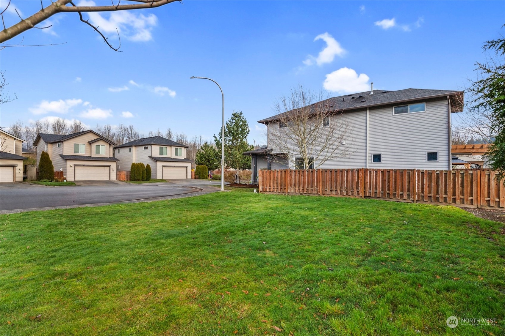 1074 42nd Court NE