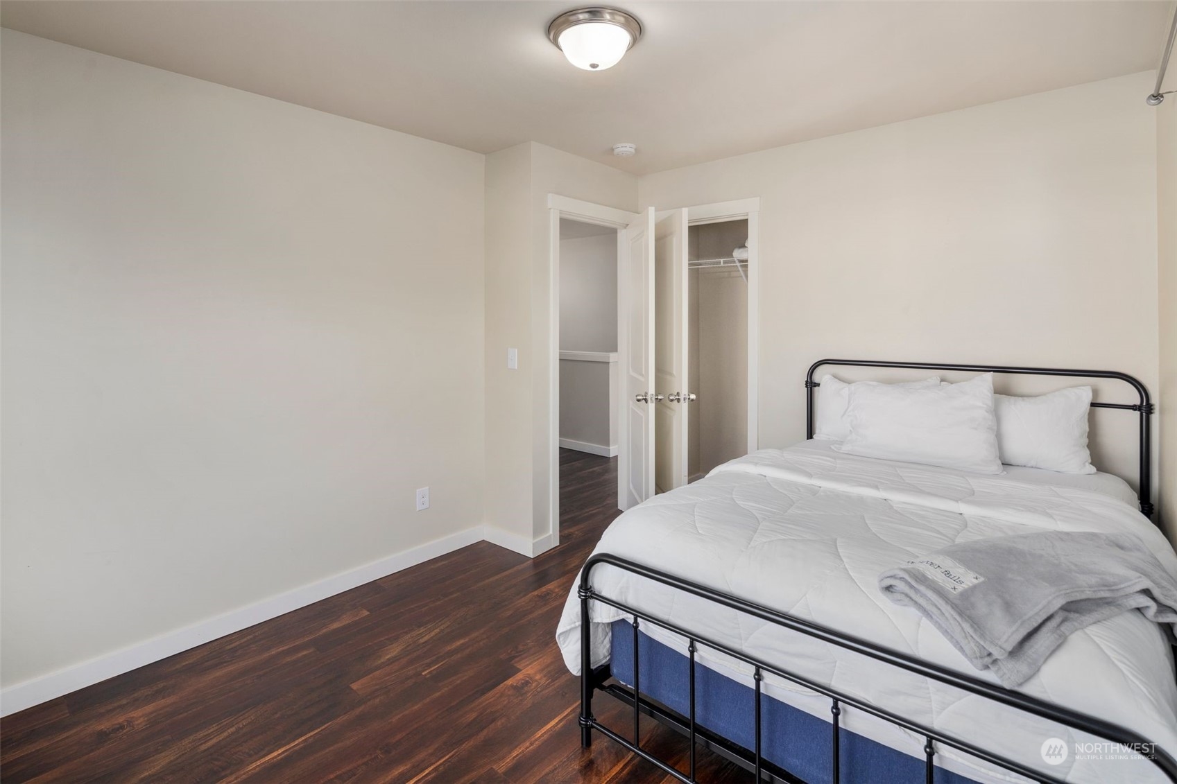 1074 42nd Court NE