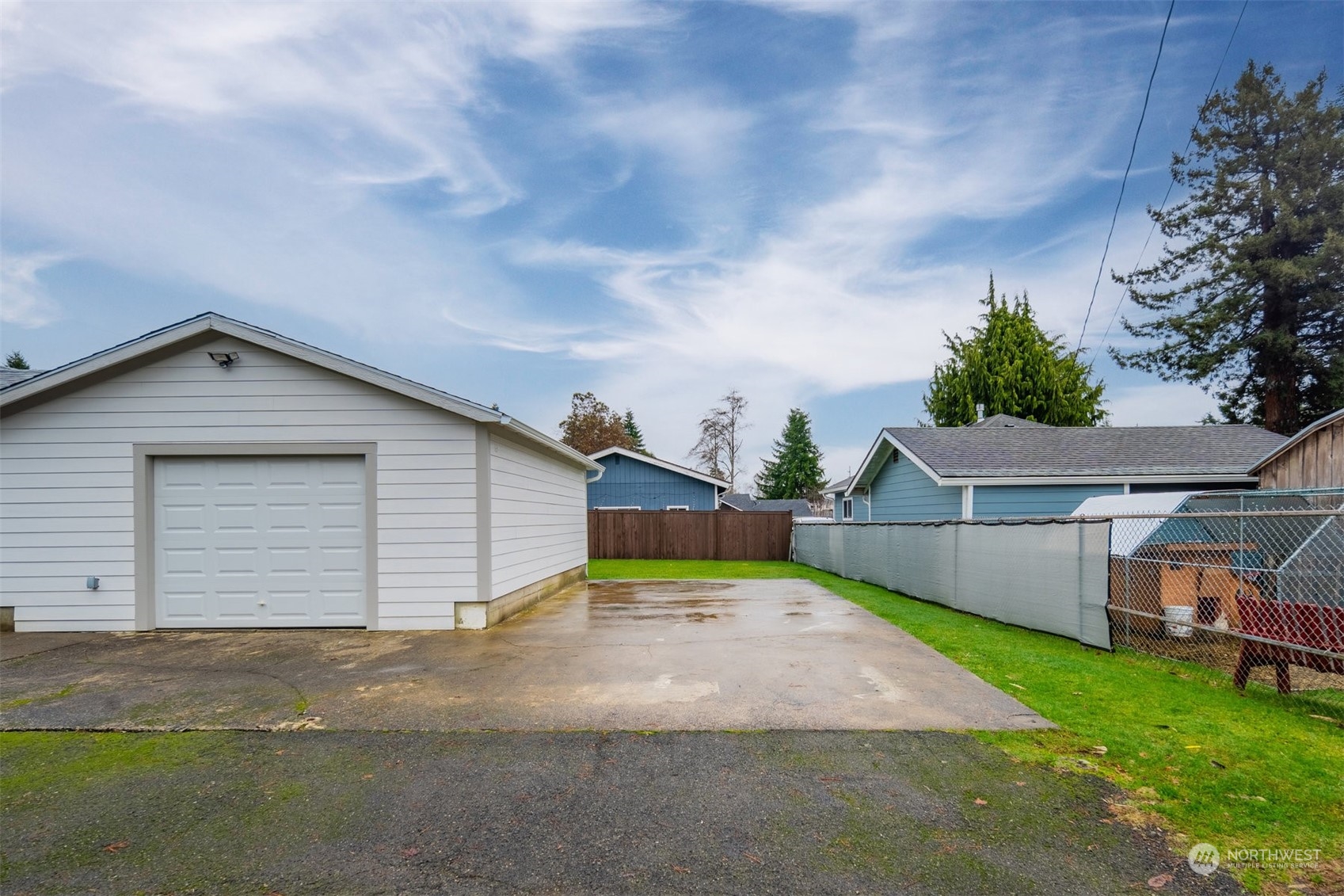 619 E Elma Avenue