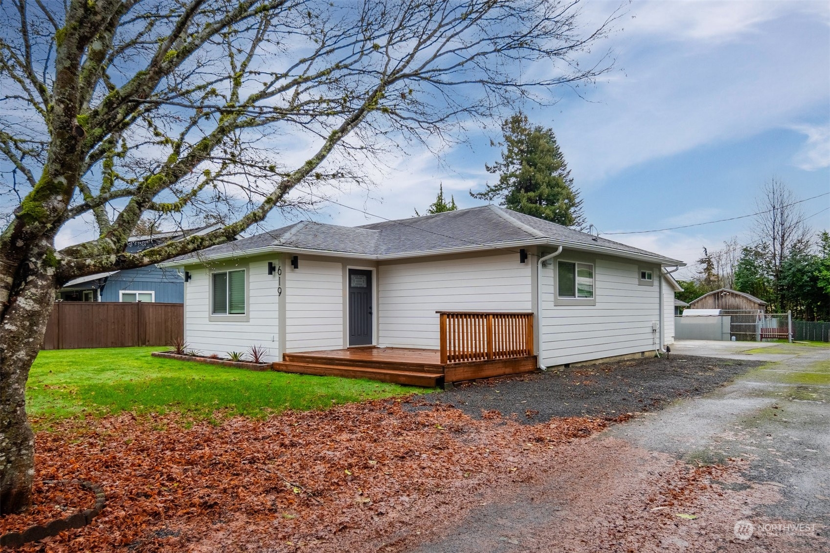619 E Elma Avenue