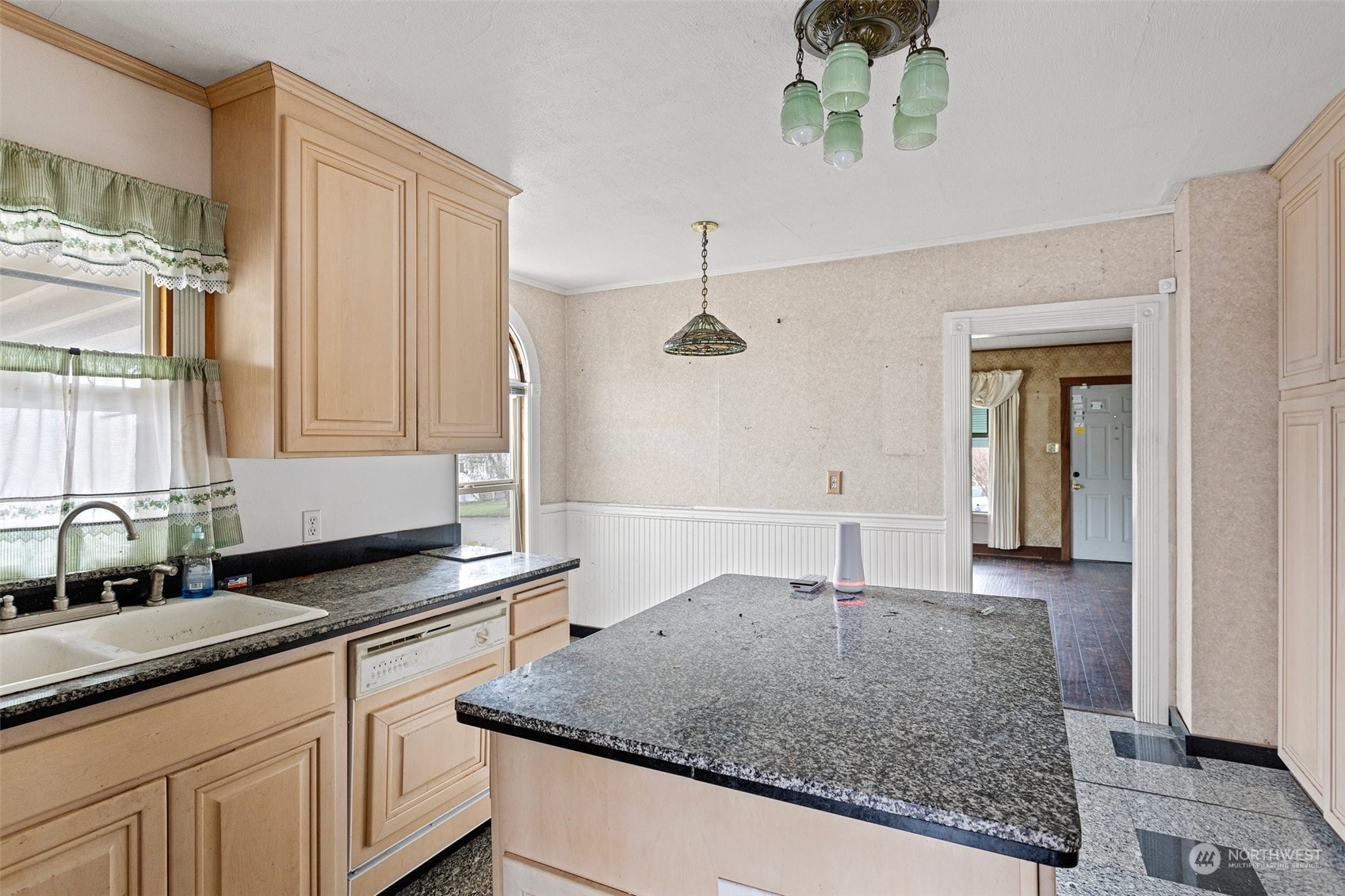 4058 36th Ave SW
