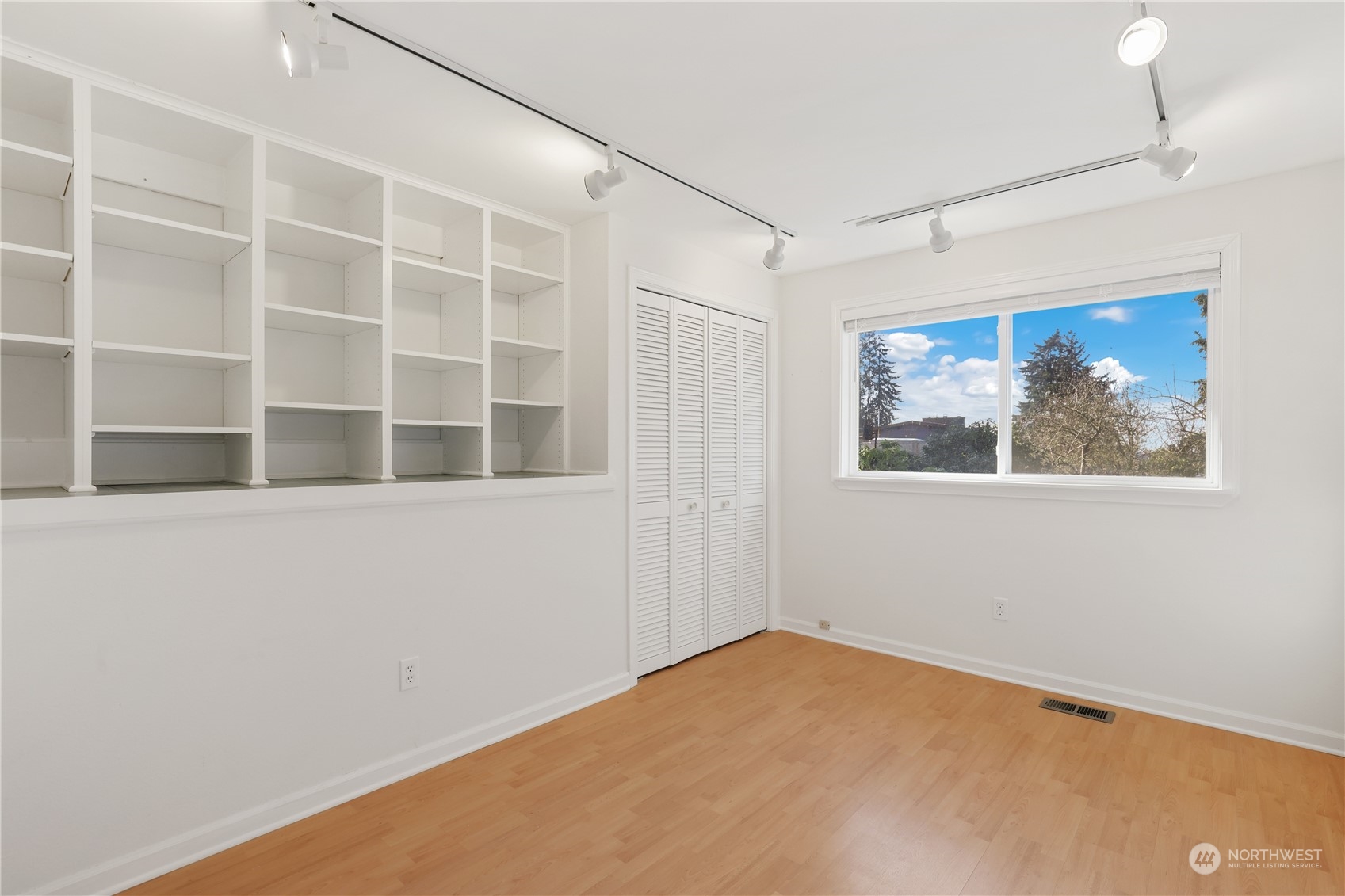29331 11th Pl S