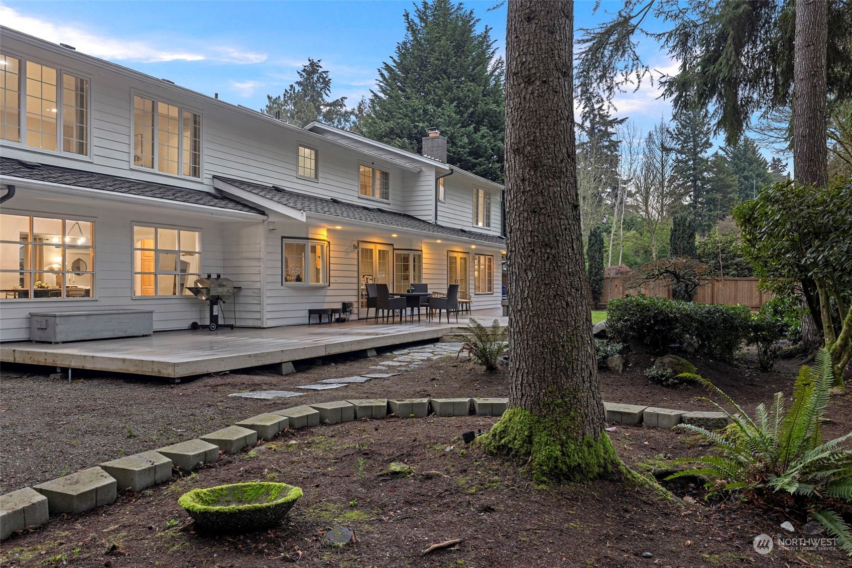 2614 Evergreen Pt Rd