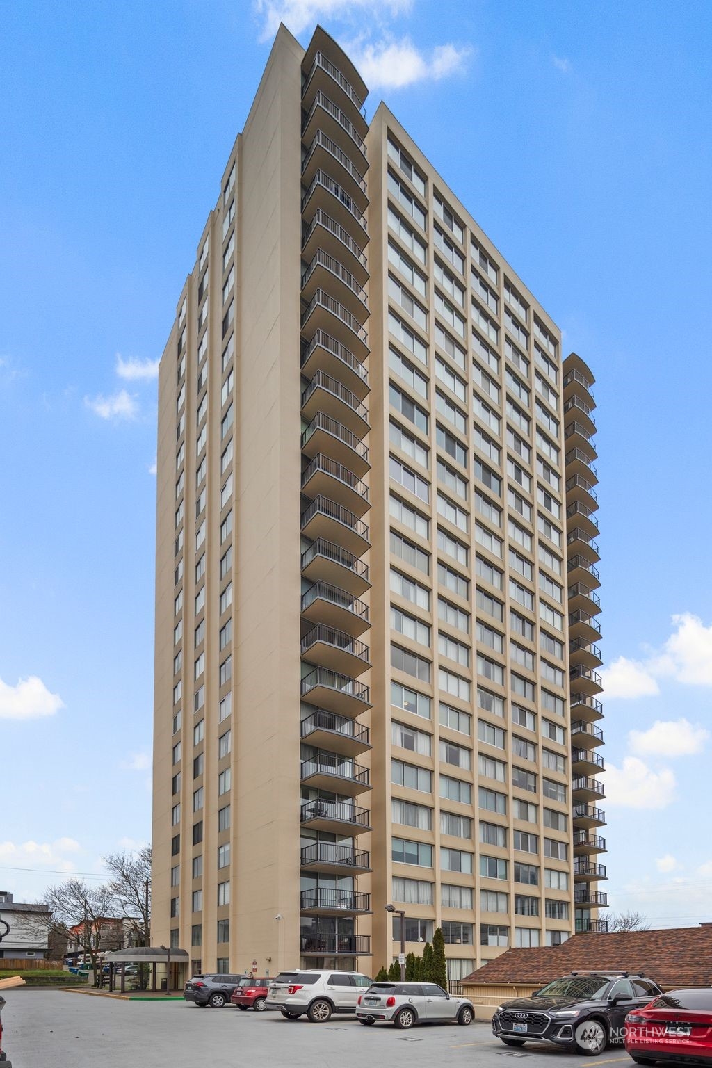 4540 8th Avenue NE Unit: 506