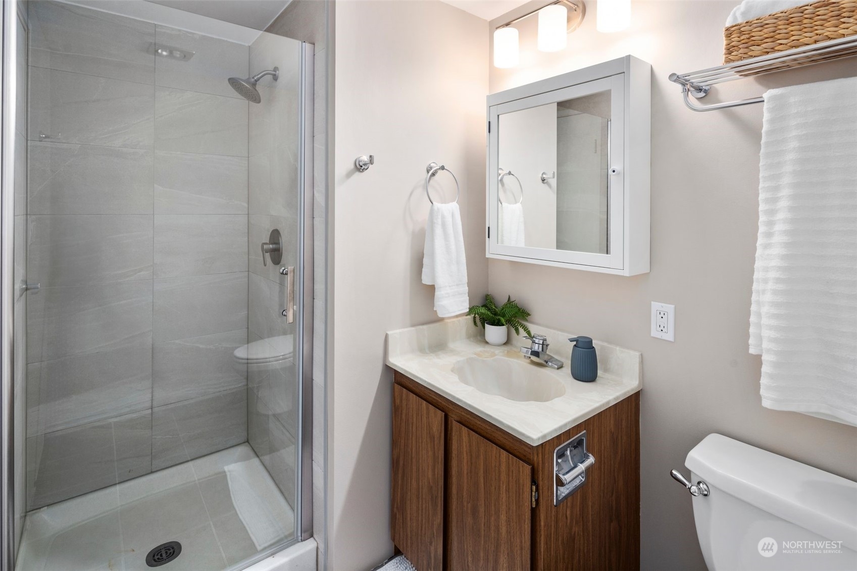 4540 8th Avenue NE Unit: 506