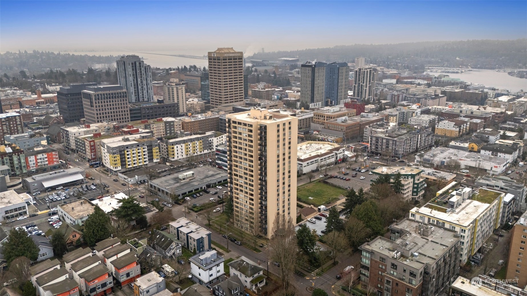 4540 8th Avenue NE Unit: 506