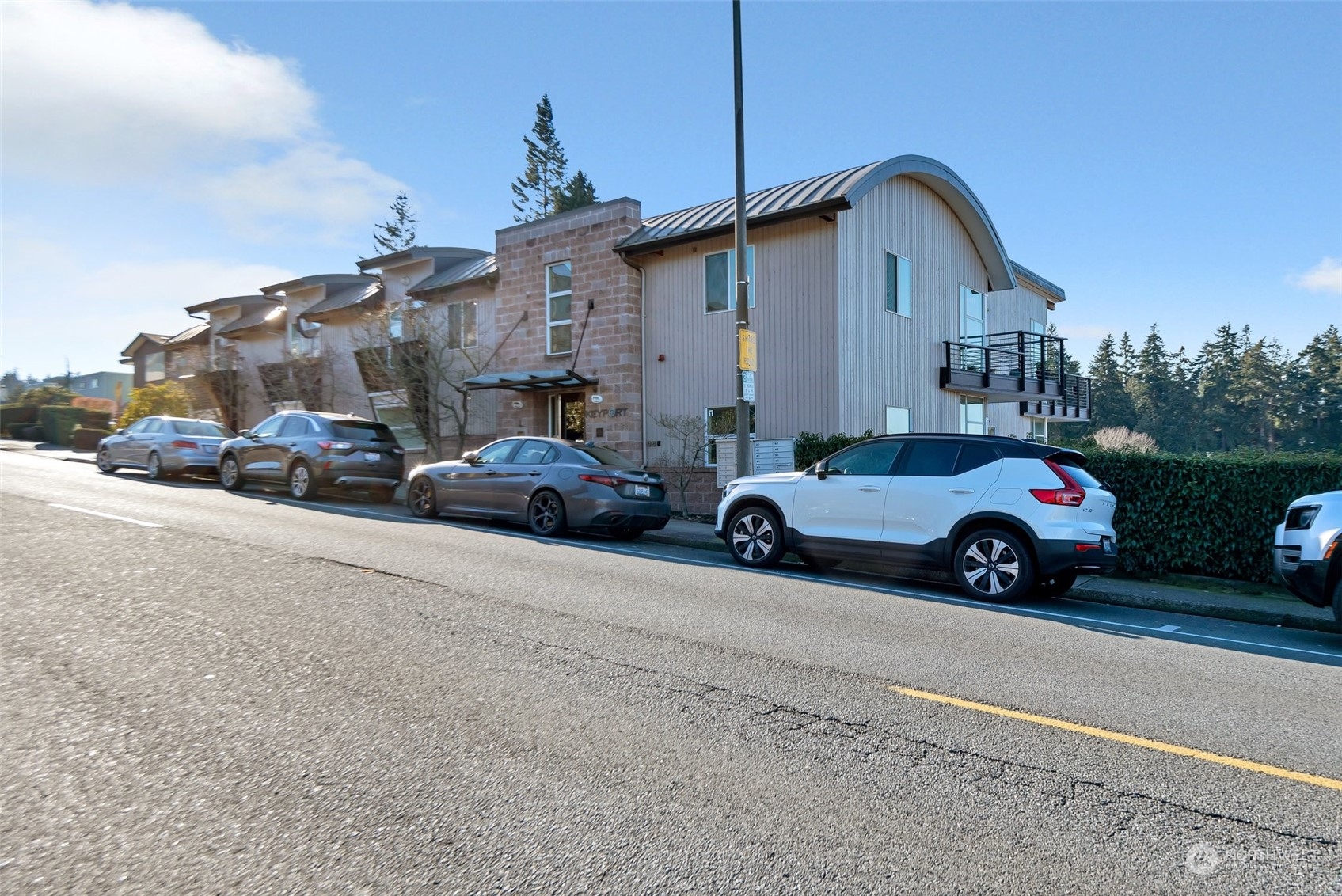 654 5th Avenue S Unit: 101