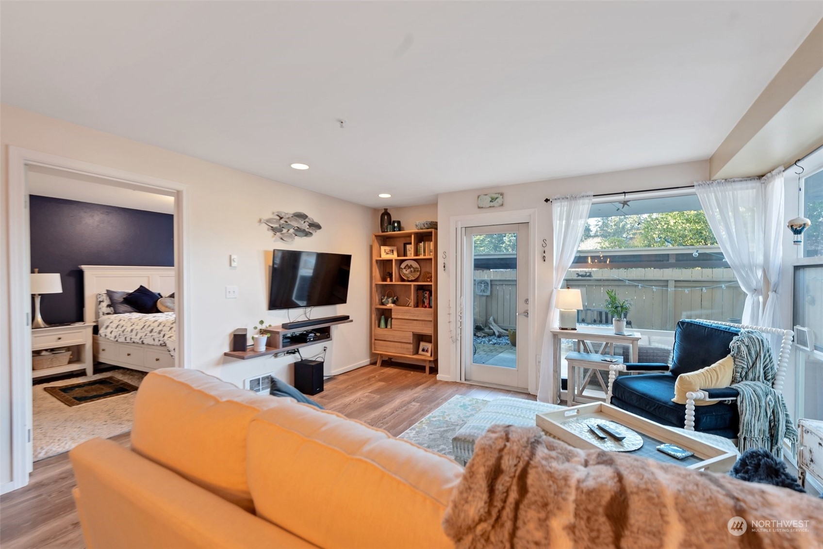 654 5th Avenue S Unit: 101